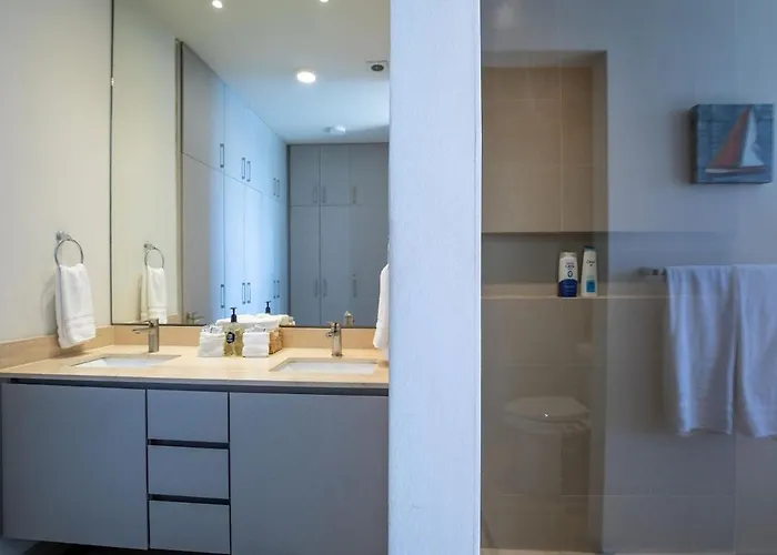 Ocean View Luxe Condo, 3br 3ba, 5 Minutes To Medano! Apartment Cabo San Lucas