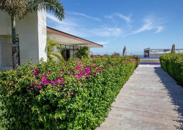 Ocean View Luxe Condo, 3br 3ba, 5 Minutes To Medano! Appartamento *