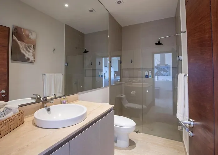 Apartment Ocean View Luxe Condo, 3br 3ba, 5 Minutes To Medano! *